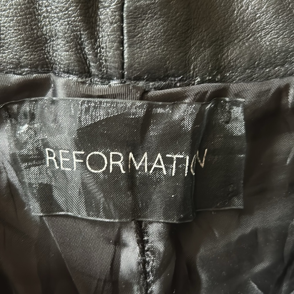 Reformation Shorts - Picture 8 of 8